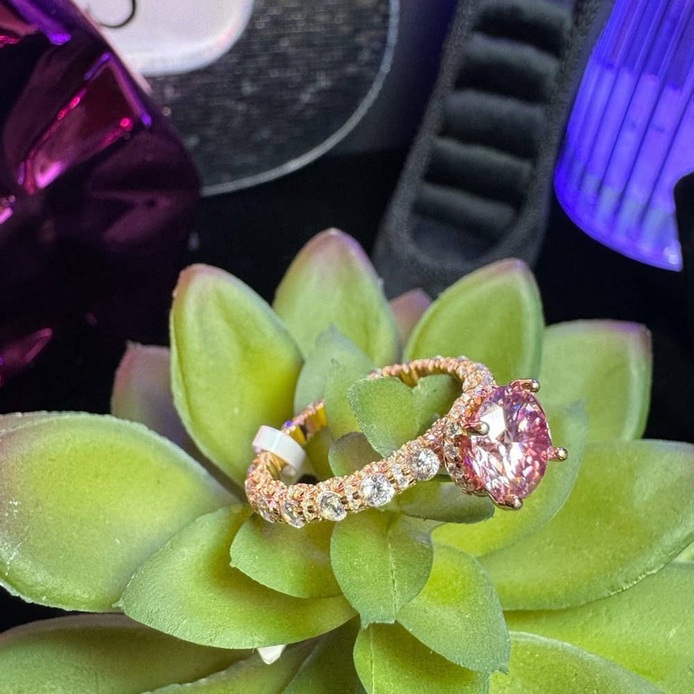 Valentine Ring